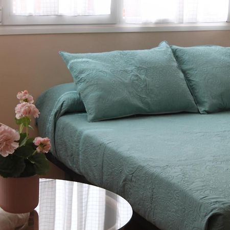 Apartamentos Torre Del Mar Zewnętrze zdjęcie